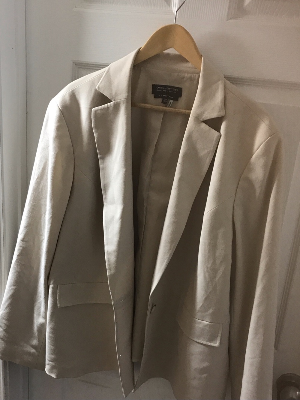 Jones New York Cream Tailored Blazer